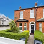 Rugby Lodge